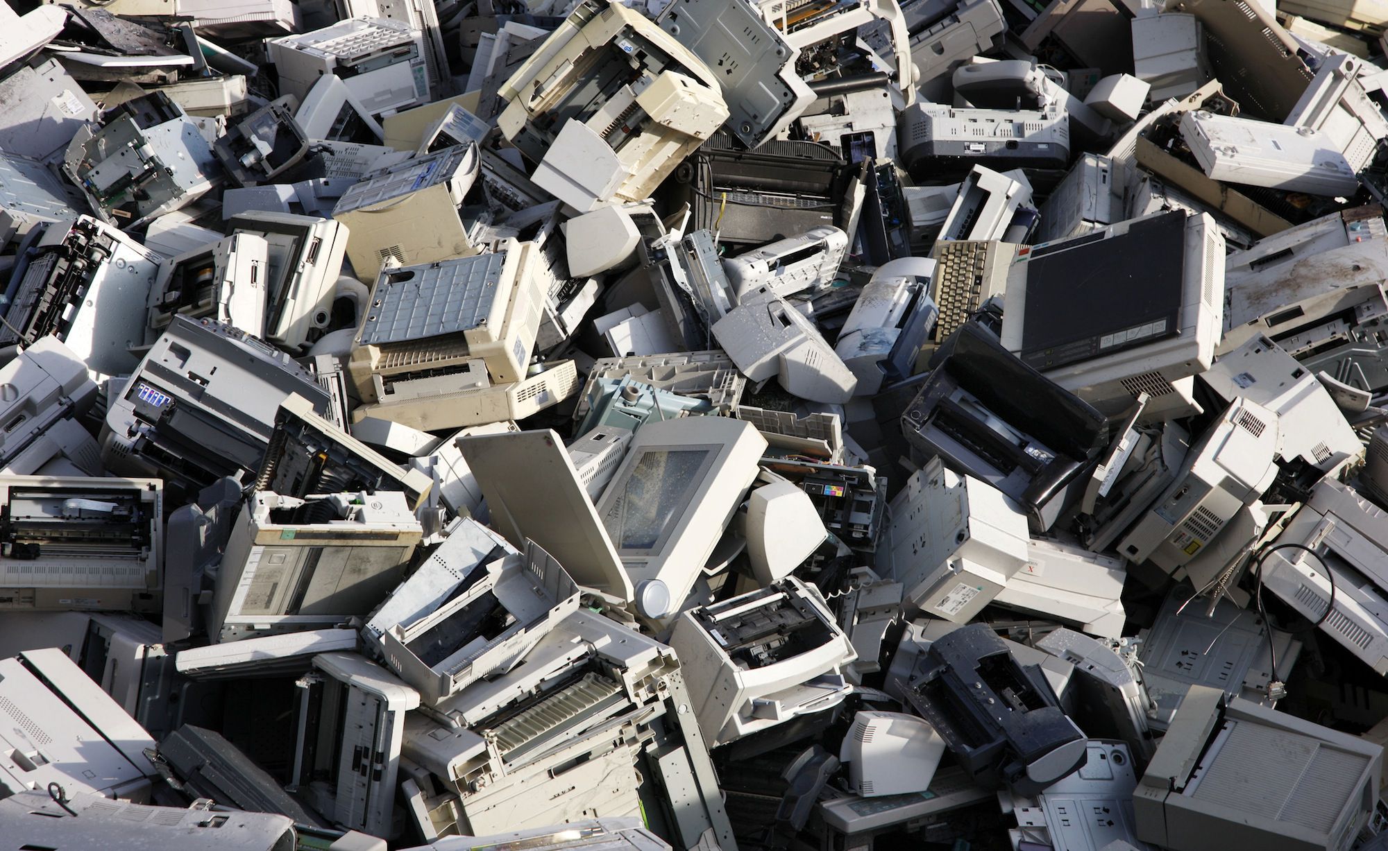 النفايات الإلكترونية تهدّد البيئة وصحة الإنسان