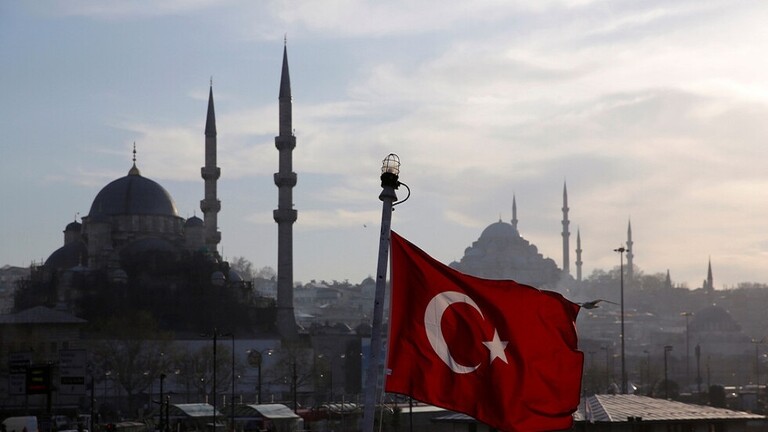 تركيا والإمارات توقعان اتفاقية لتبادل العملات