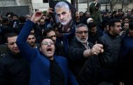 الحرس الثوري الإيراني يكشف ثمن دماء سليماني