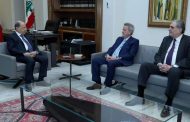 الرئيس عون عرض مع حاكم مصرف لبنان الواقع النقدي في البلاد