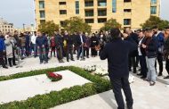 مناصرو تيار المستقبل يؤكدون بقاءهم في ساحة الشهداء