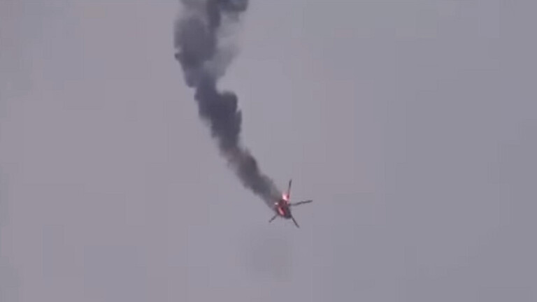 مصادر محلية تؤكد مقتل طاقم المروحية السورية التي أسقطت في إدلب
