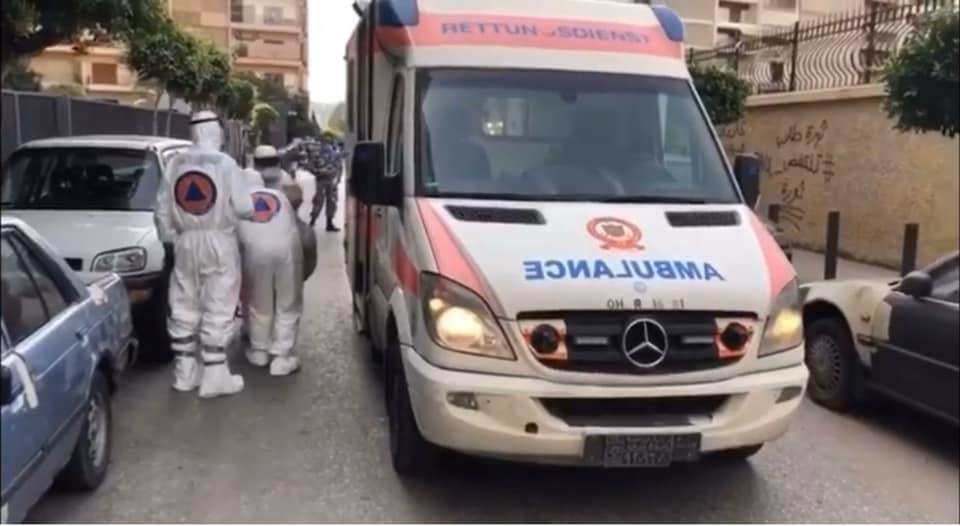 الدفاع المدني: نقل مسن من طريق الجديدة لمستشفى بيروت الحكومي بعد الاشتباه باصابته بالكورونا