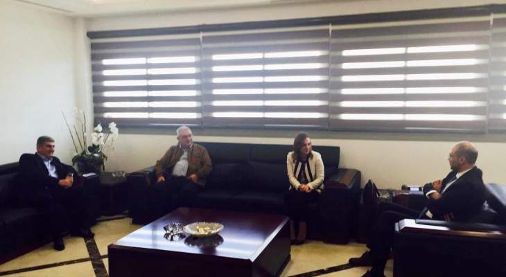حسن استقبل وزيرة الشباب مع وفد من لجنة الإرشاد والوقاية من كورونا