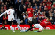 أزمة تهدد بإلغاء الدوري الإنجليزي