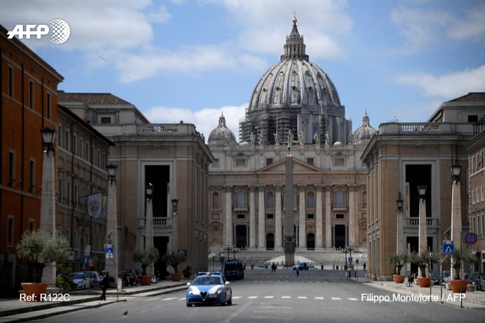وفاة الطبيب الشخصي المعالج لبابا الفاتيكان إثر إصابته بكورونا