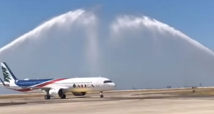 مطار باريس يرحب بطائرة الـ “MEA” الجديدة