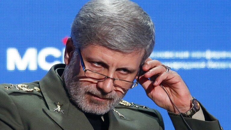 وزير الدفاع الإيراني: اخترنا بديلا عن العالم النووي محسن فخري زادة وسنواصل طريقه بقوة