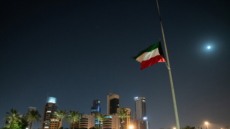 سفارة الكويت في لبنان تدعو رعاياها إلى التزام الحذر