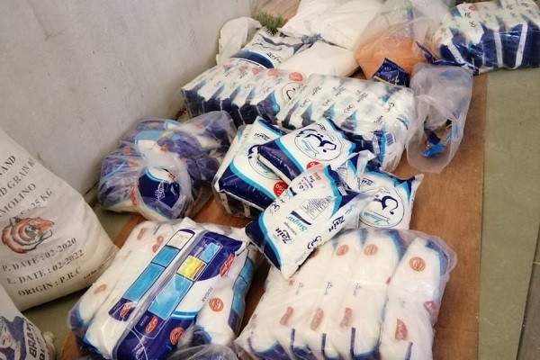 حماية المستهلك داهمت مستودعاً بعاليه وتنظيم ضبط بحق صاحبه لتلاعبه باسعار السلع المدعومة