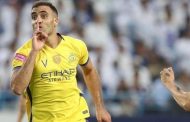 حمدالله يضع حدا للشائعات ويؤكد : مستمر مع النصر