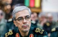 قائد أركان الجيش الإيراني: التقيت مع مسؤولين من الإمارات والسعودية وتم حل بعض سوء التفاهم بيننا
