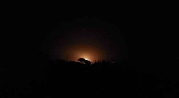 جيش العدو أطلق قنابل مضيئة وقصف مناطق حرجية في الجنوب فجرًا بعد اطلاق صاروخ من لبنان باتجاه مستعمرة 