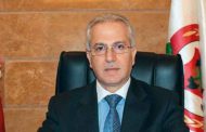 خطار: حريق معمل السجاد في زفتا محصور ببقعة المعمل لكن هناك نقصًا في المياه والمبنى معرّض للسقوط