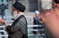 خامنئي: الأعداء فهموا أنهم لن يستطيعوا تحقيق شيء بالقوة العسكرية ولجأوا للتضليل وشعبنا أفشل العدو