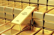 الذهب يواصل تراجعه بعد بيانات أميركية قوية... كم بلغ سعره؟