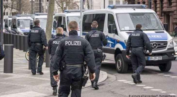 شرطة برلين تتلقى بلاغا عن رجل يحمل ما يشبه السلاح في مدرسة