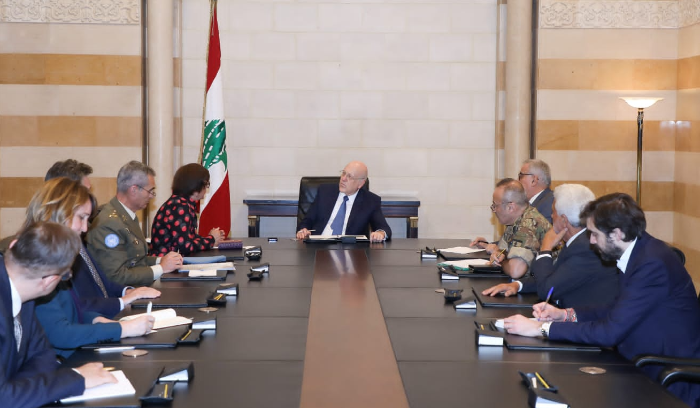 ميقاتي يجتمع مع فرونتسكا ووفد من اليونيفيل في حضور بو حبيب
