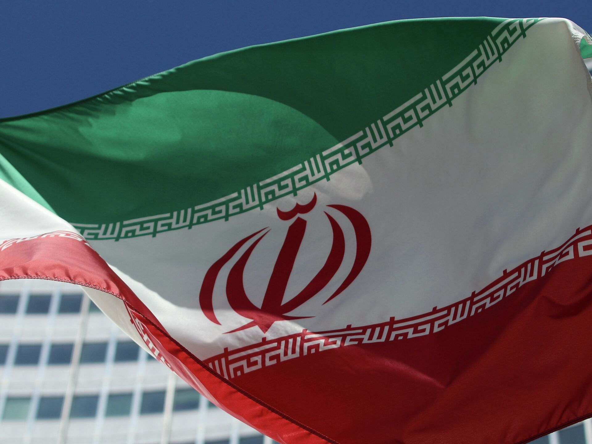 التلفزيون الإيراني يعلن تبني تنظيم