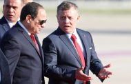 ملك الأردن ورئيس مصر يؤكدان رفض أية محاولة للتهجير القسري من غزة إلى بلديهما