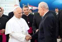 الرئيس برّي لـ البابا: هذا هو الجنوب الذي تعتدي عليه “إسرائيل”!